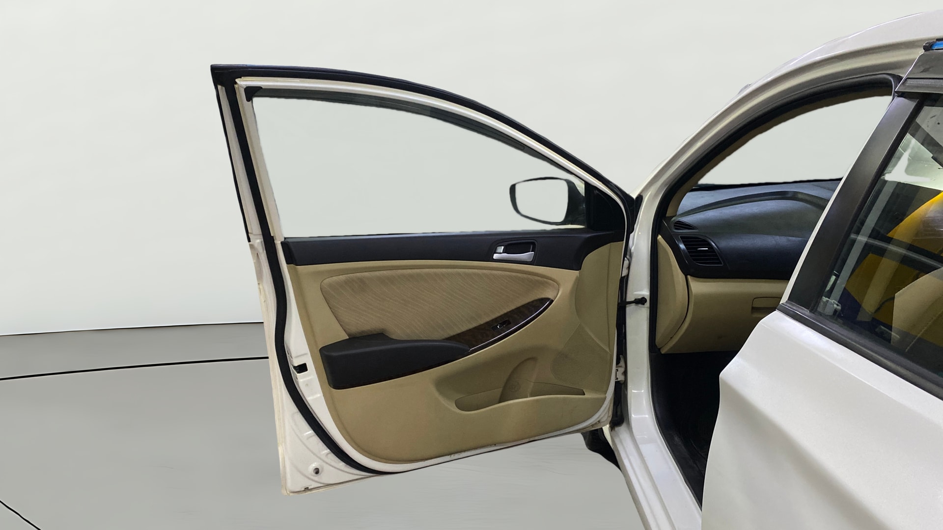 Used 2015 Hyundai Fluidic Verna Used 2015 Hyundai Fluidic Verna