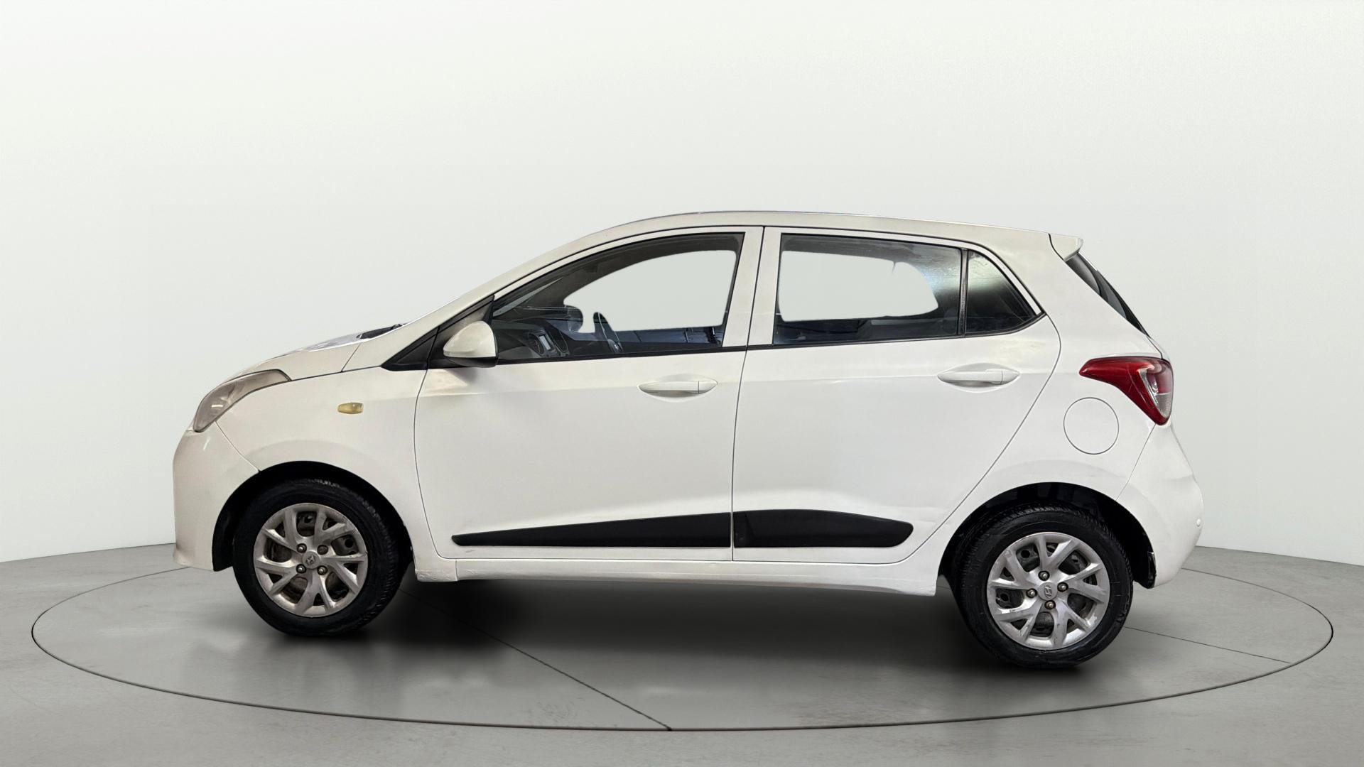 Used 2017 Hyundai Grand i10 Used 2017 Hyundai Grand i10