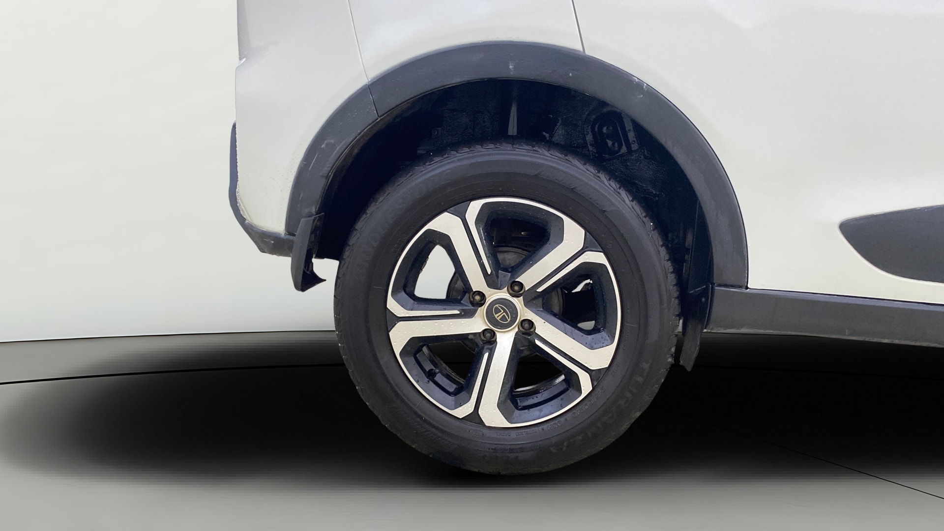 View 2021 Tata Nexon Revotron XE Image 24 Used 2021 Tata Nexon Revotron XE Image 24