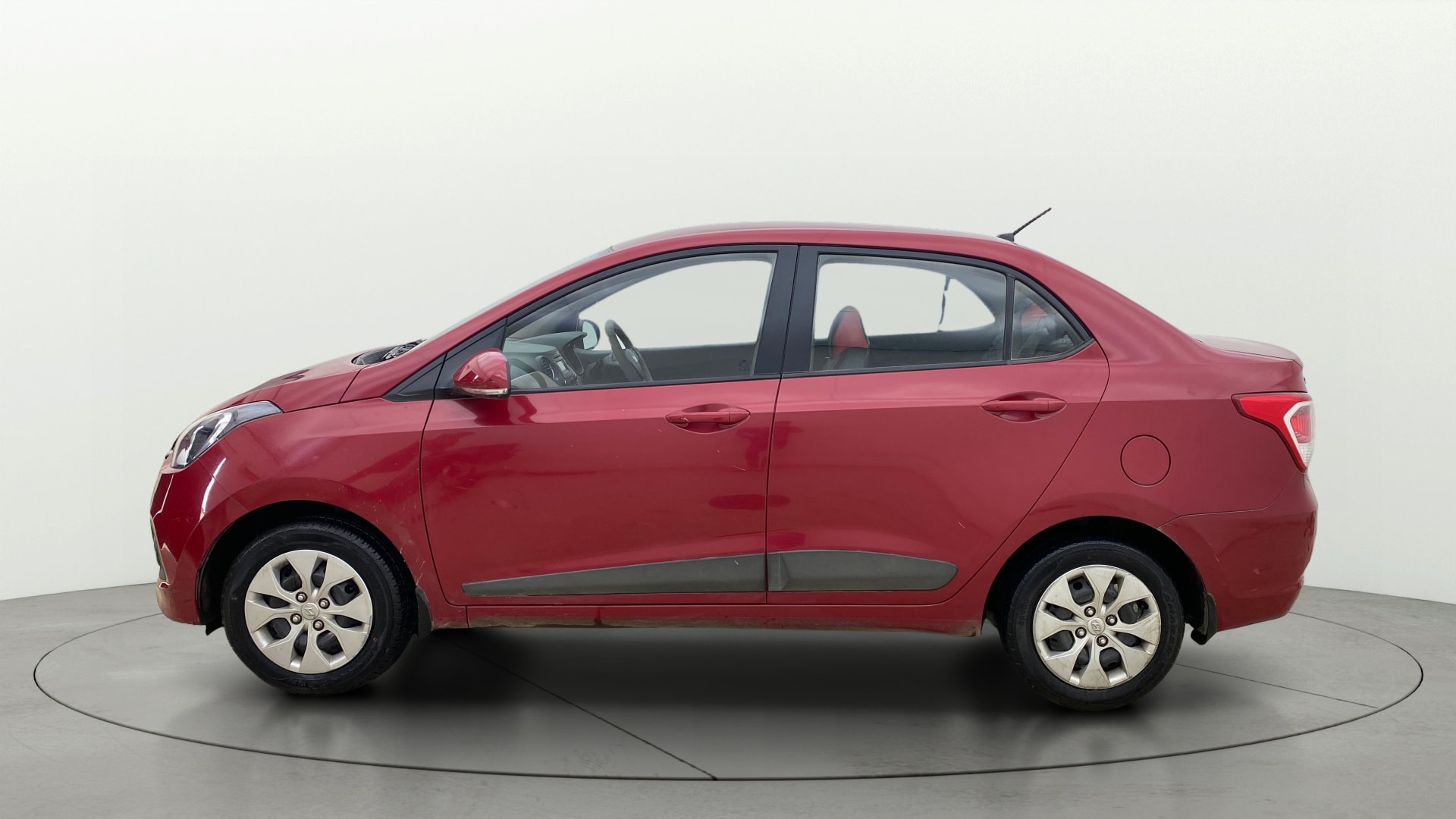 View 2016 Hyundai Xcent S Petrol Image 5 Used 2016 Hyundai Xcent S Petrol Image 5
