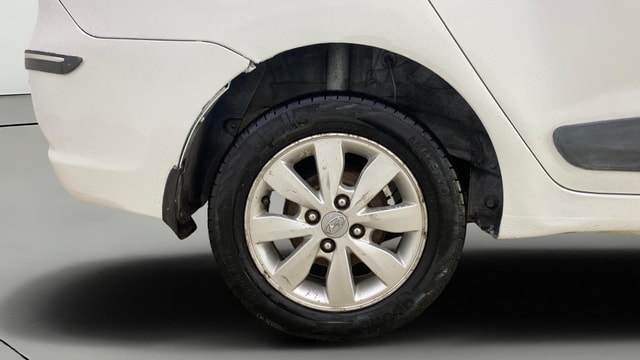 View Hyundai Xcent Image 24 Used Hyundai Xcent Image 24