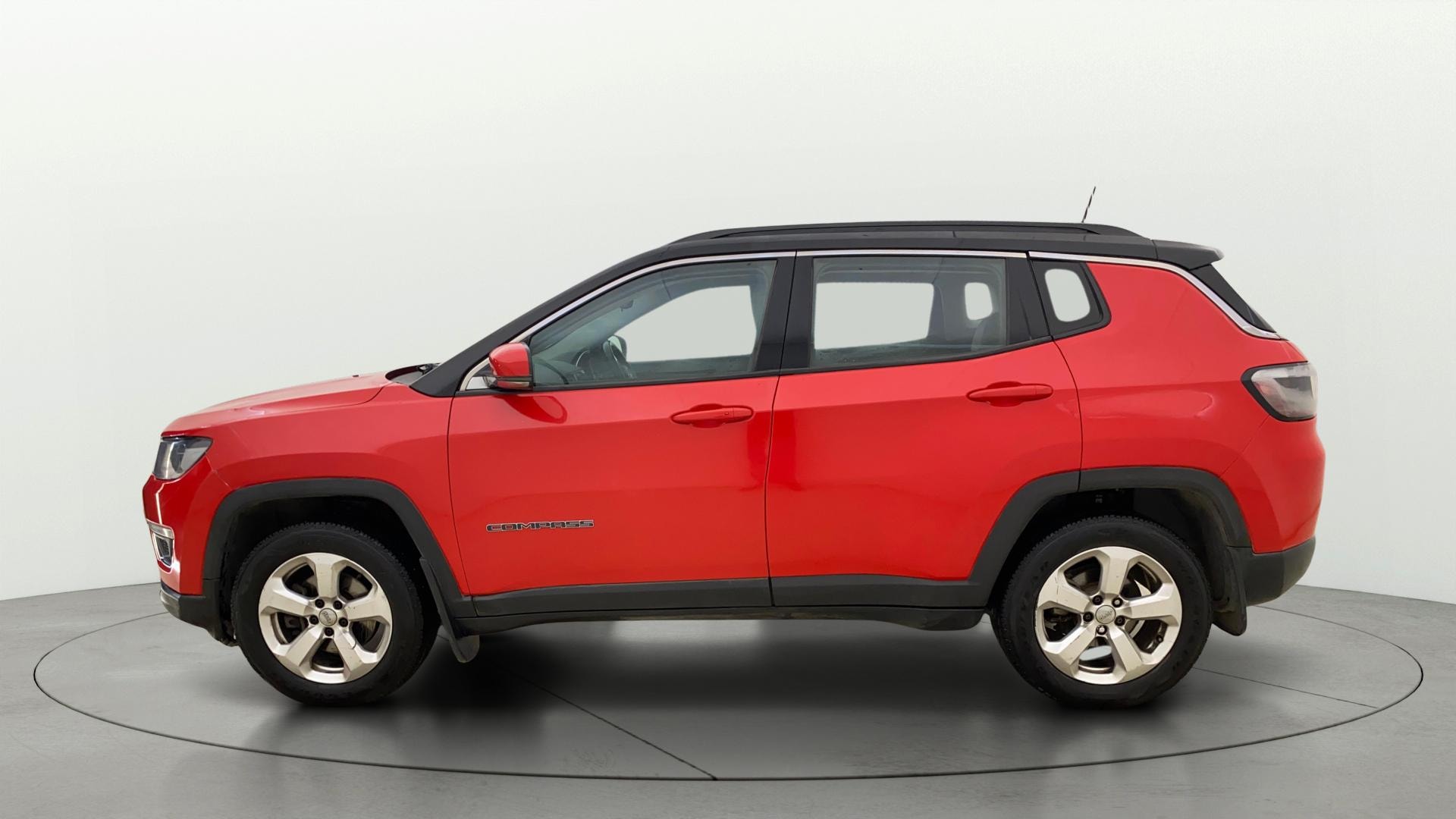 View 2018 Jeep Compass Limited (O)1.4 Multi AIR Petrol DDCT AT BS IV Image 5 Used 2018 Jeep Compass Limited (O)1.4 Multi AIR Petrol DDCT AT BS IV Image 5