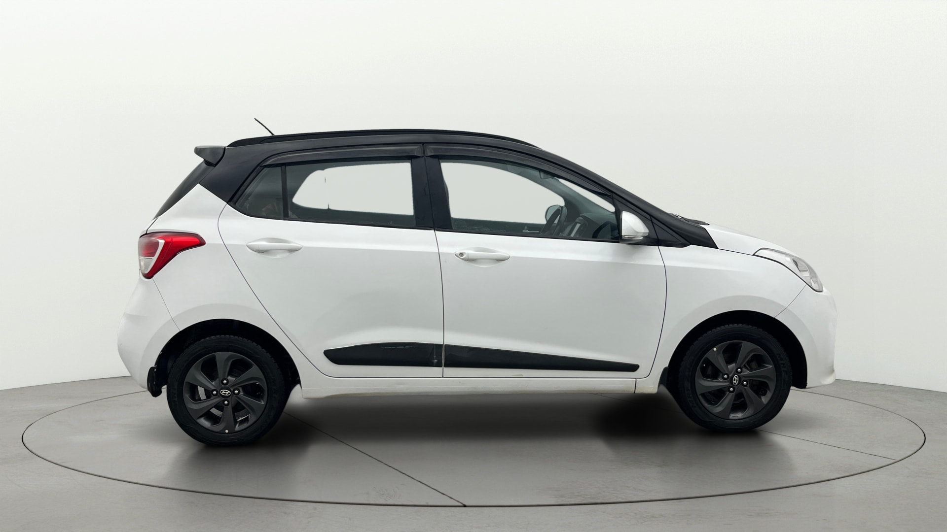 Used 2019 Hyundai Grand i10 Used 2019 Hyundai Grand i10