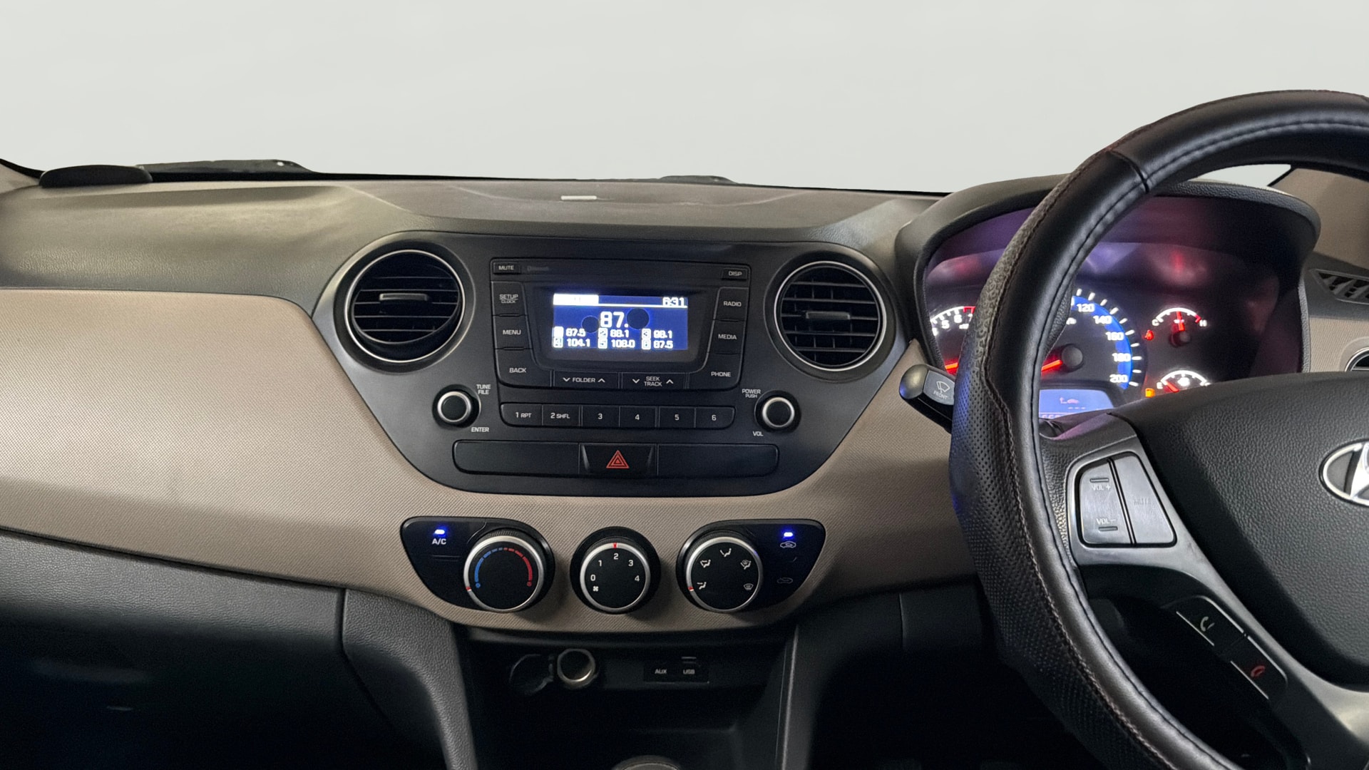 View 2017 Hyundai Xcent E Petrol Image 17 Used 2017 Hyundai Xcent E Petrol Image 17