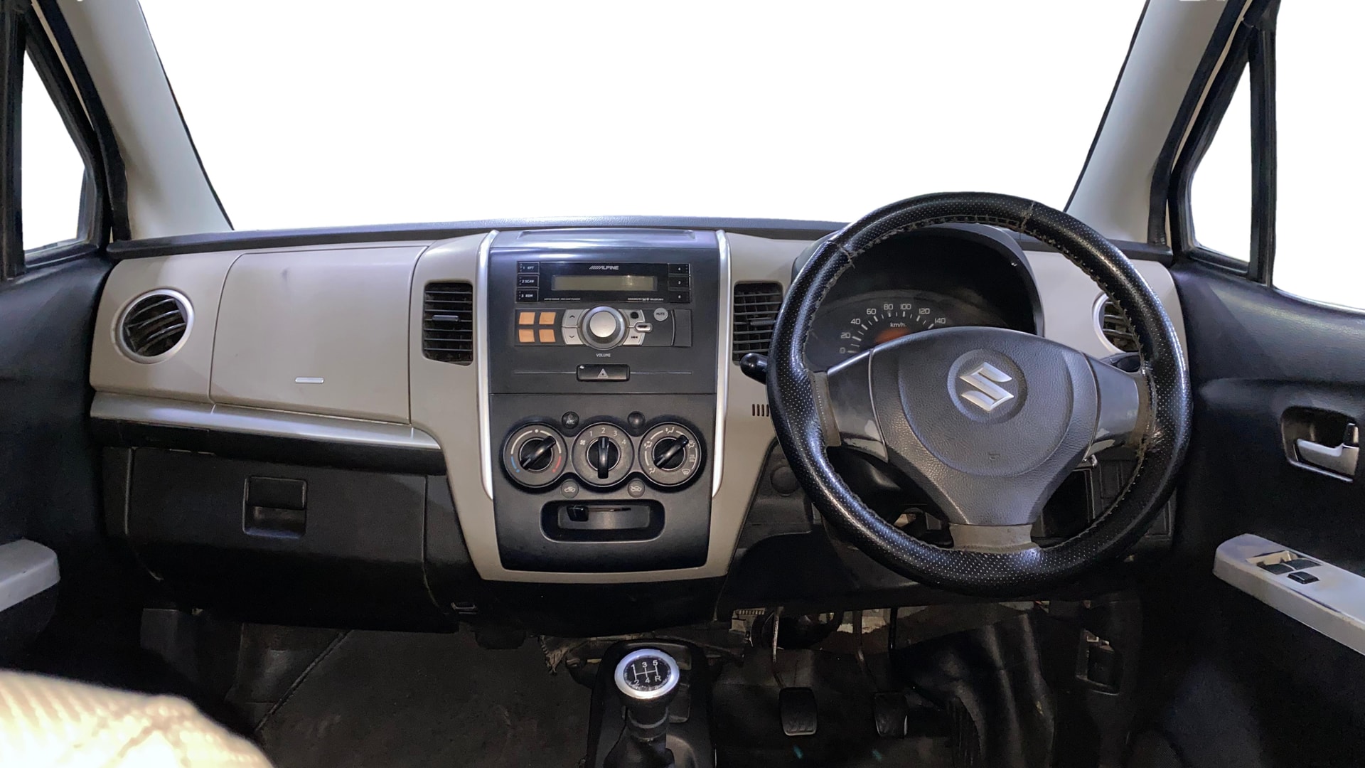 View 2016 Maruti Suzuki 1000 Base Variant Image 15 Used 2016 Maruti Suzuki 1000 Base Variant Image 15