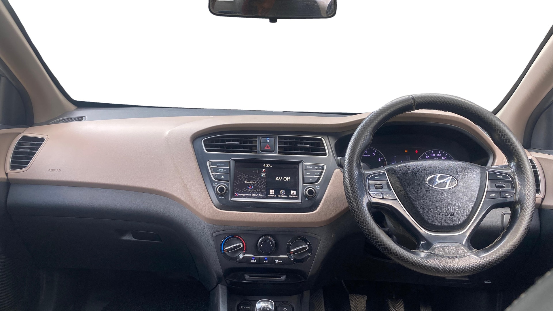 View 2020 Hyundai Elite i20 1.2 Sportz Plus Petrol Image 15 Used 2020 Hyundai Elite i20 1.2 Sportz Plus Petrol Image 15