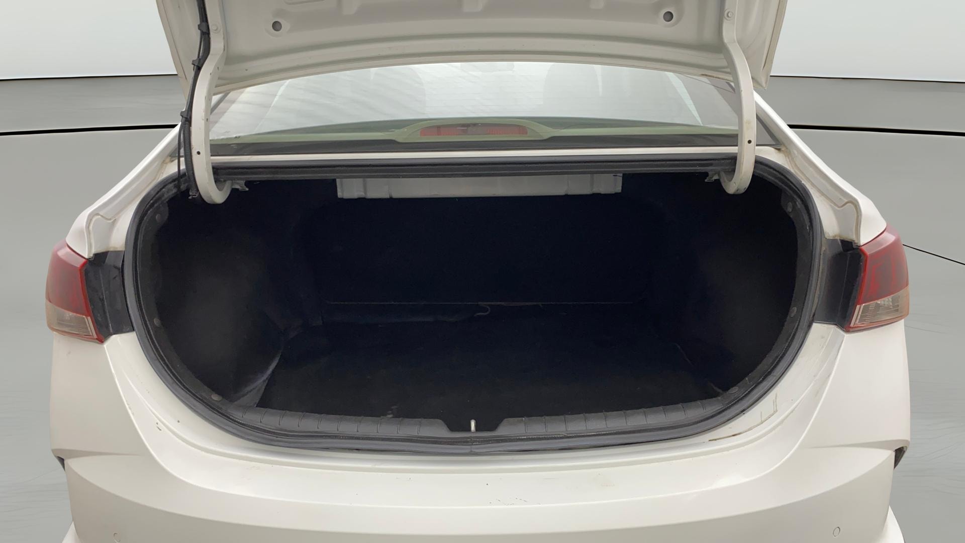 Used 2021 Hyundai Verna Used 2021 Hyundai Verna