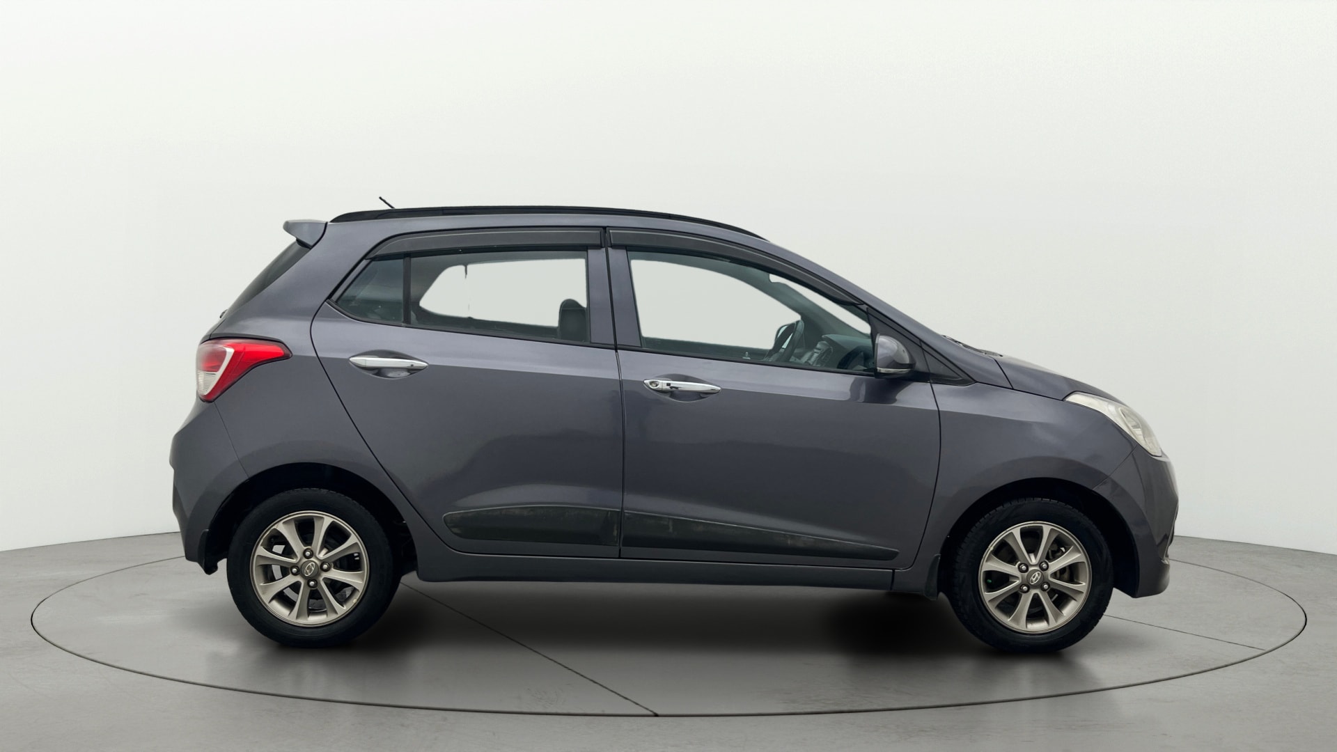 View 2016 Hyundai Grand i10 1.2 Asta Petrol Image 8 Used 2016 Hyundai Grand i10 1.2 Asta Petrol Image 8
