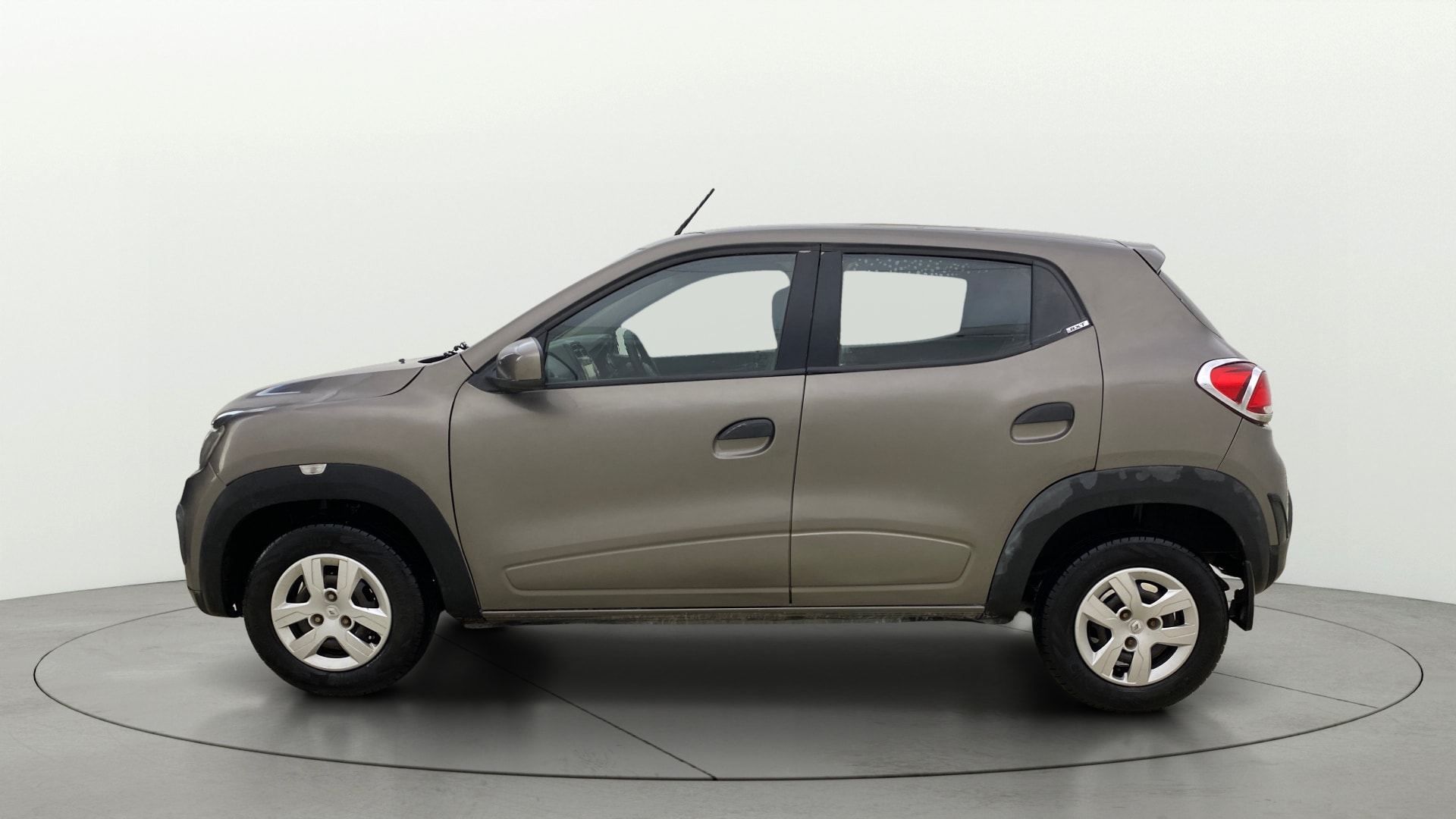 View 2017 Renault Kwid RXT 1.0 Image 5 Used 2017 Renault Kwid RXT 1.0 Image 5