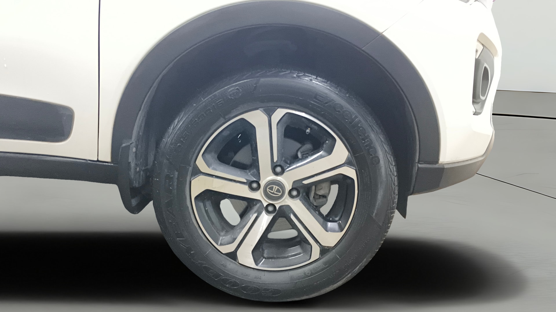 View 2022 Tata Nexon Revotron XZ Plus Image 43 Used 2022 Tata Nexon Revotron XZ Plus Image 43