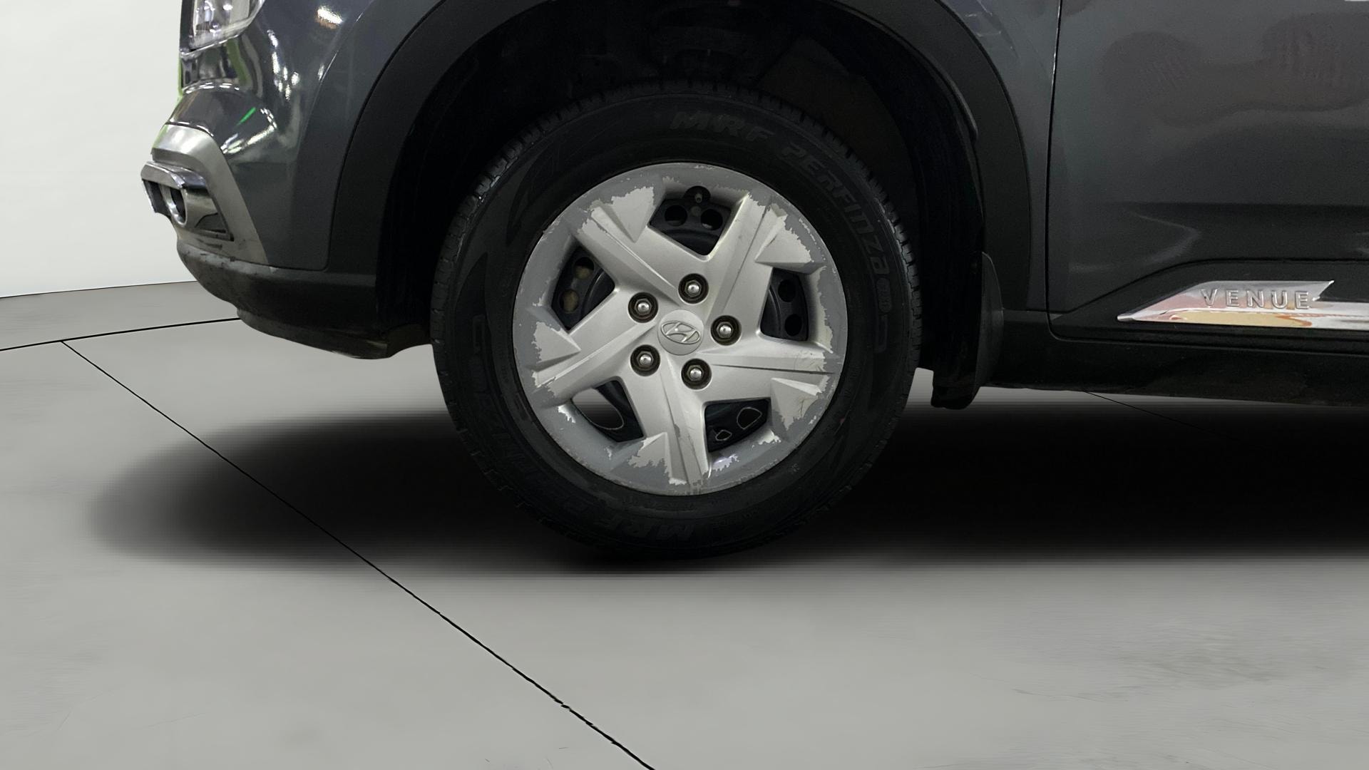 View 2022 Hyundai Venue S 1.2 Petrol Image 32 Used 2022 Hyundai Venue S 1.2 Petrol Image 32
