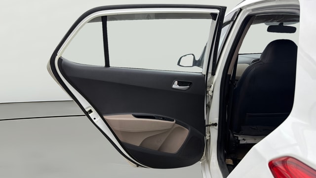 View Hyundai Grand i10 Image 14 Used Hyundai Grand i10 Image 14