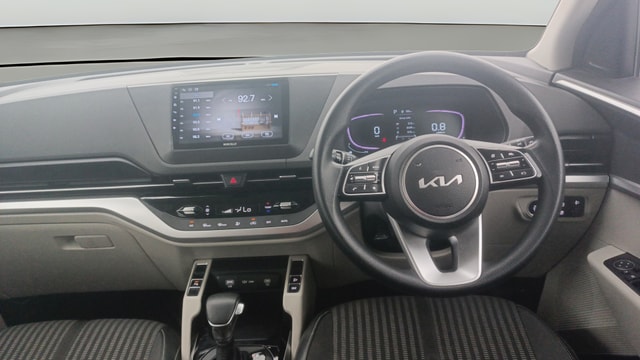 View Kia Carens Image 14 Used Kia Carens Image 14
