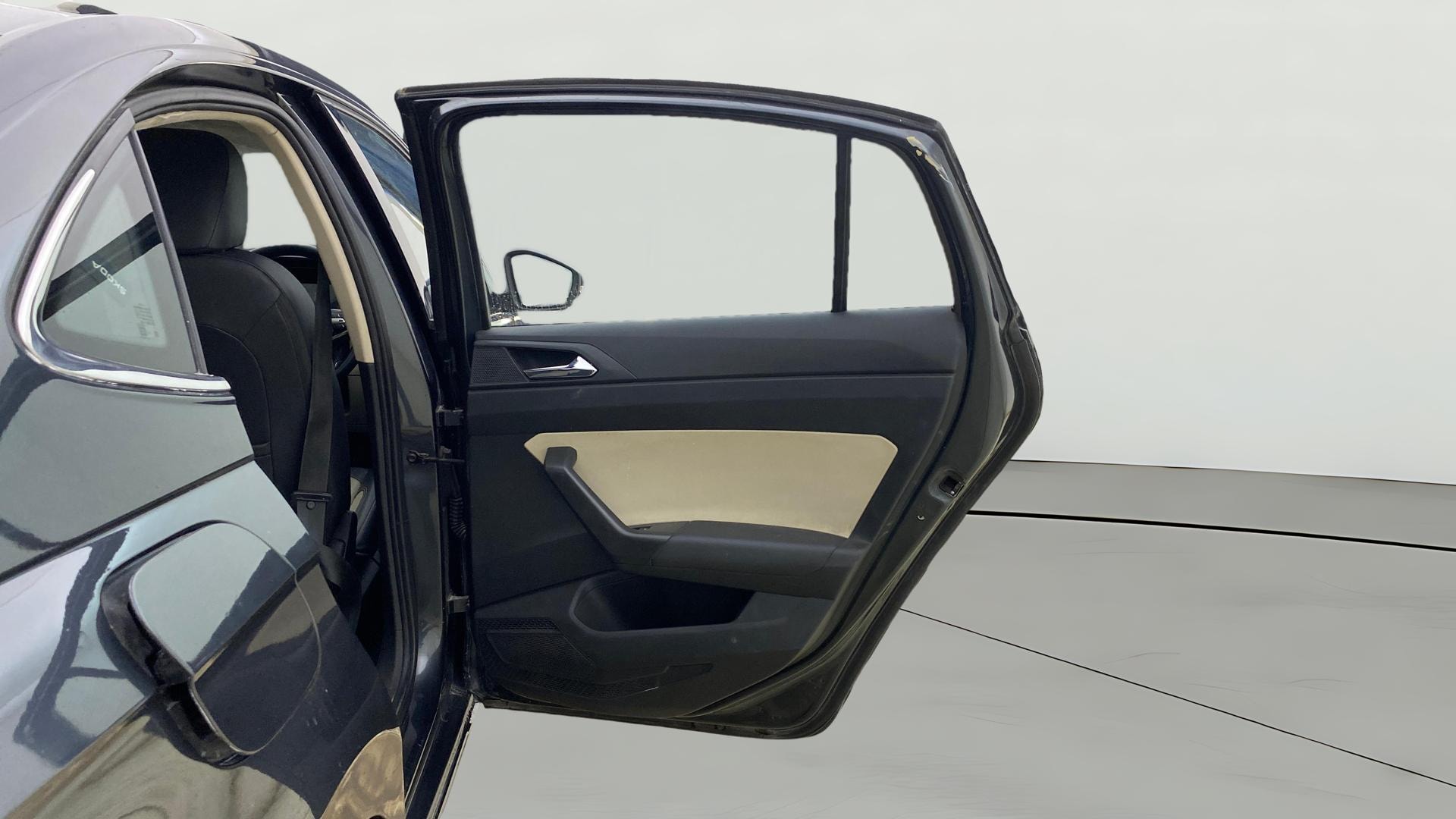 View 2023 Skoda Slavia Style 1.0 TSI AT Image 8 Used 2023 Skoda Slavia Style 1.0 TSI AT Image 8