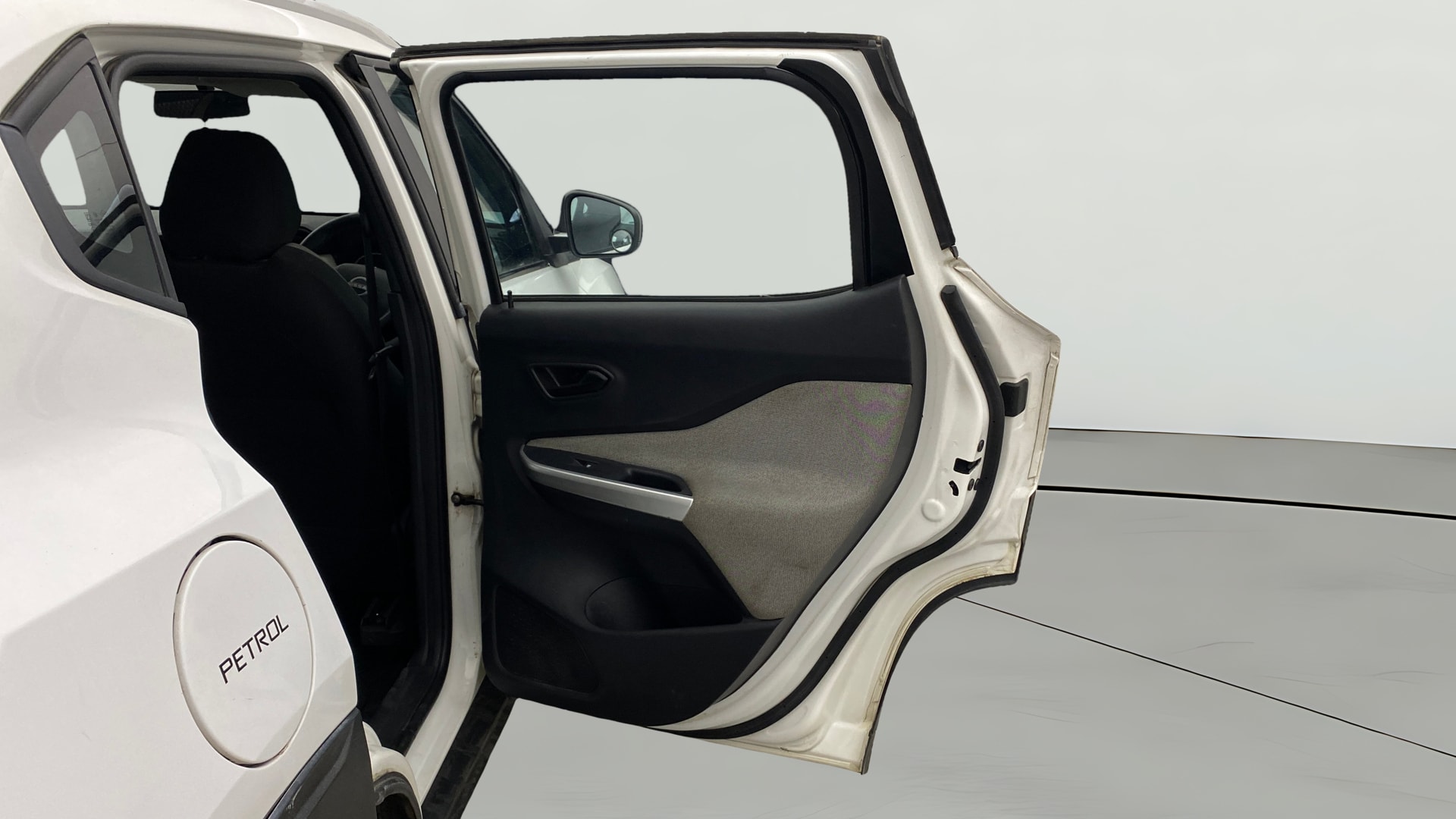 View 2022 Nissan Magnite XE Image 7 Used 2022 Nissan Magnite XE Image 7