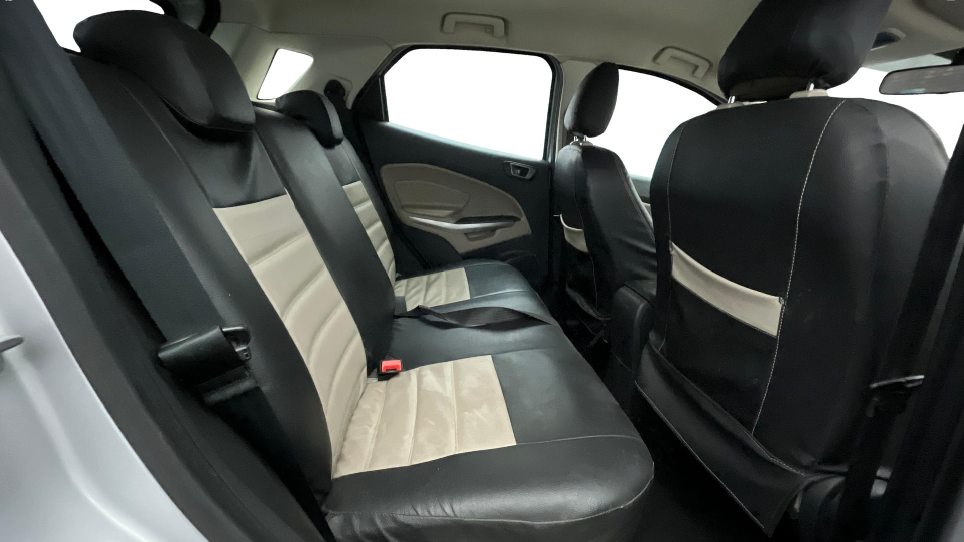 View 2019 Ford EcoSport 1.5 TDCi Diesel Ambiente BS IV Image 35 Used 2019 Ford EcoSport 1.5 TDCi Diesel Ambiente BS IV Image 35