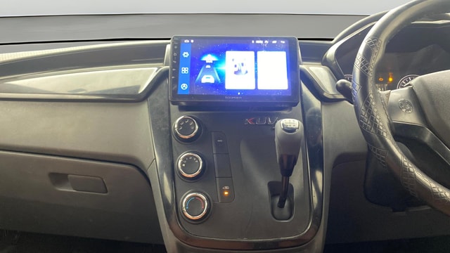 View Mahindra KUV100 Image 17 Used Mahindra KUV100 Image 17