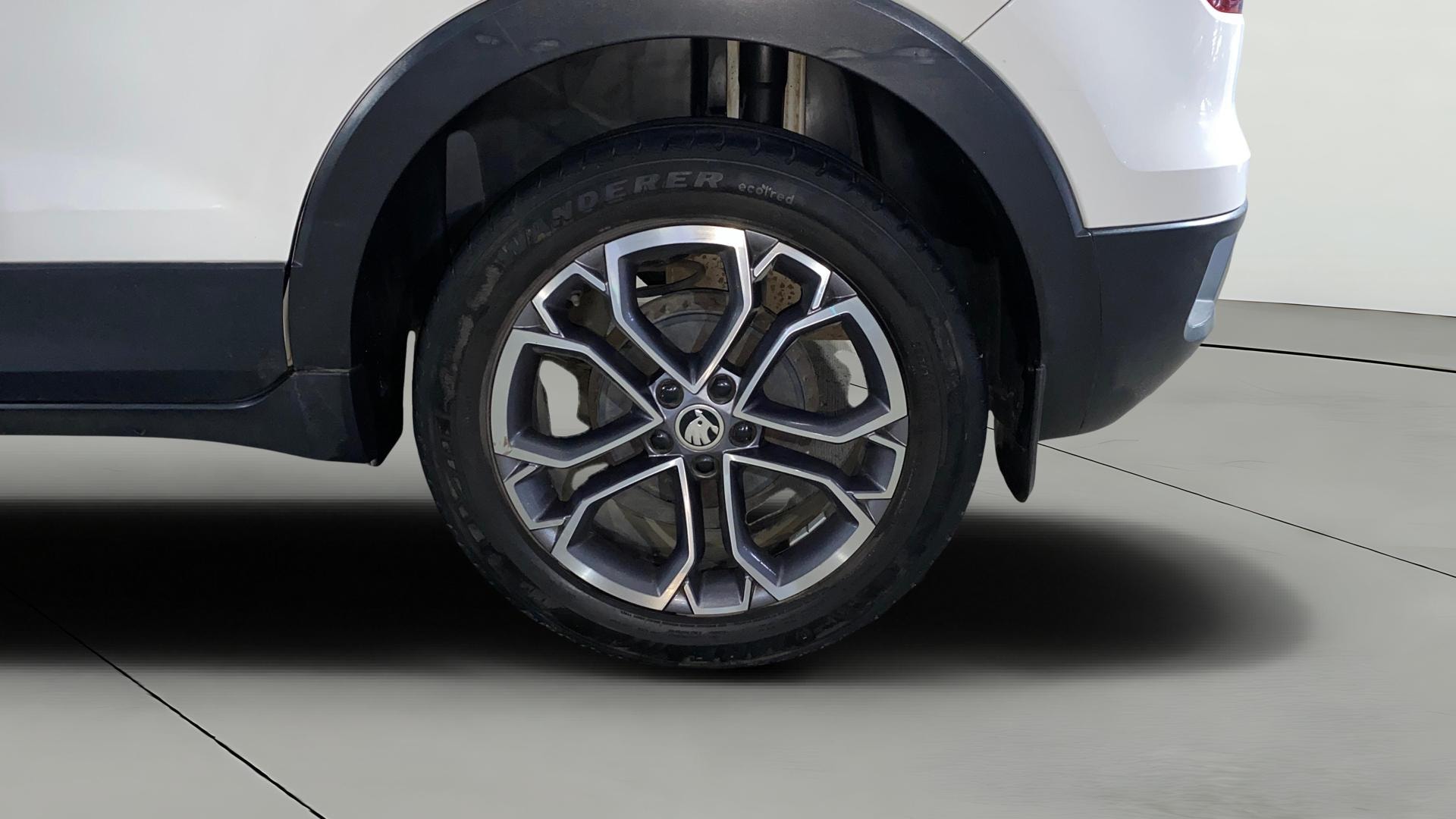 View 2021 Skoda Kushaq Style 1.0 TSI AT Image 11 Used 2021 Skoda Kushaq Style 1.0 TSI AT Image 11