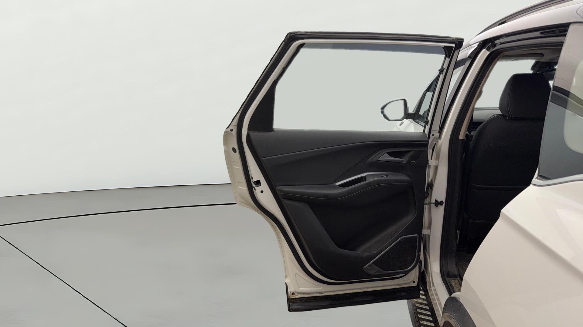 View 2024 MG Hector Plus Sharp Pro 7 Seater Diesel Image 16 Used 2024 MG Hector Plus Sharp Pro 7 Seater Diesel Image 16