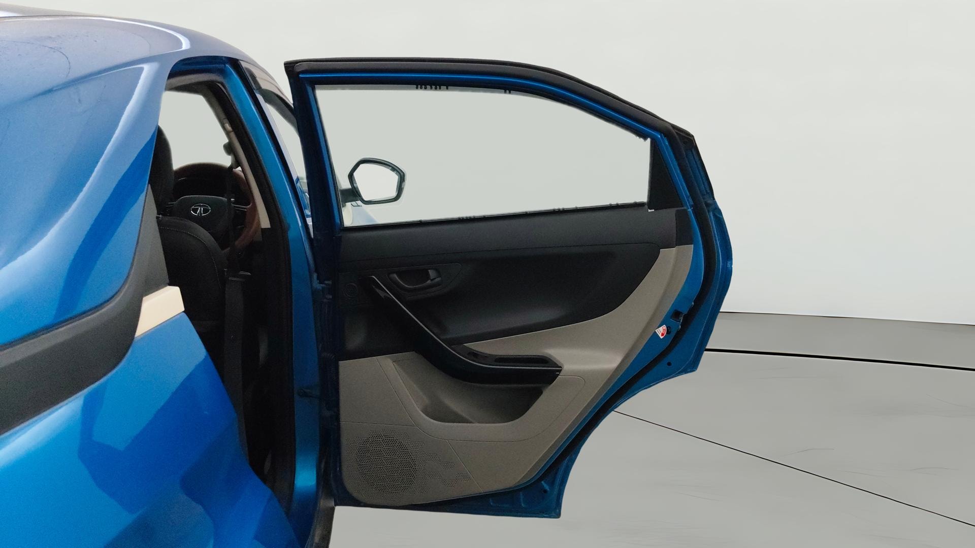 View 2020 Tata Nexon Revotron XM Image 7 Used 2020 Tata Nexon Revotron XM Image 7