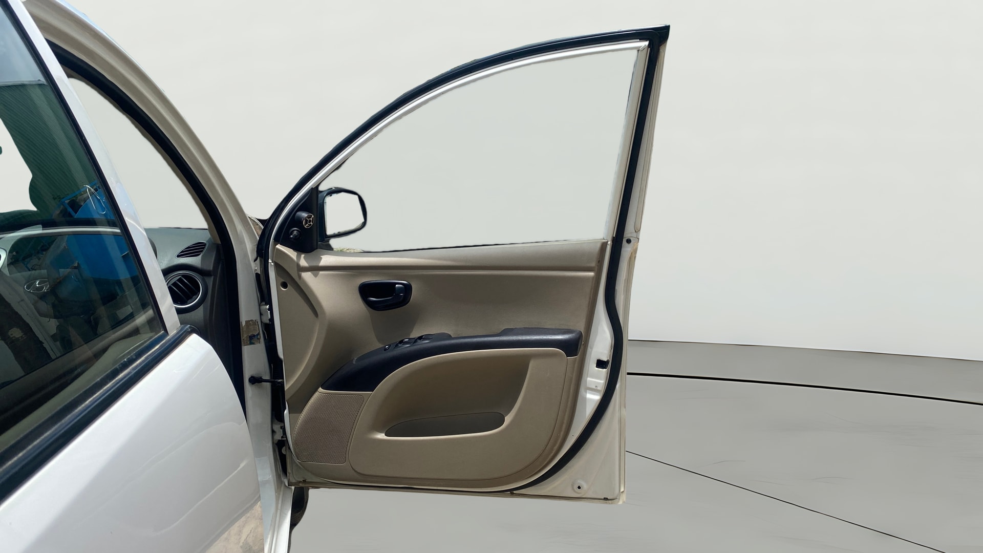 View 2014 Hyundai i10 1.1 Magna Image 43 Used 2014 Hyundai i10 1.1 Magna Image 43