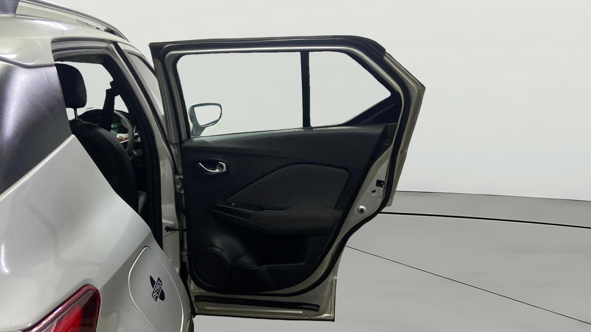 View 2020 Nissan Kicks XV Petrol BS IV Image 7 Used 2020 Nissan Kicks XV Petrol BS IV Image 7