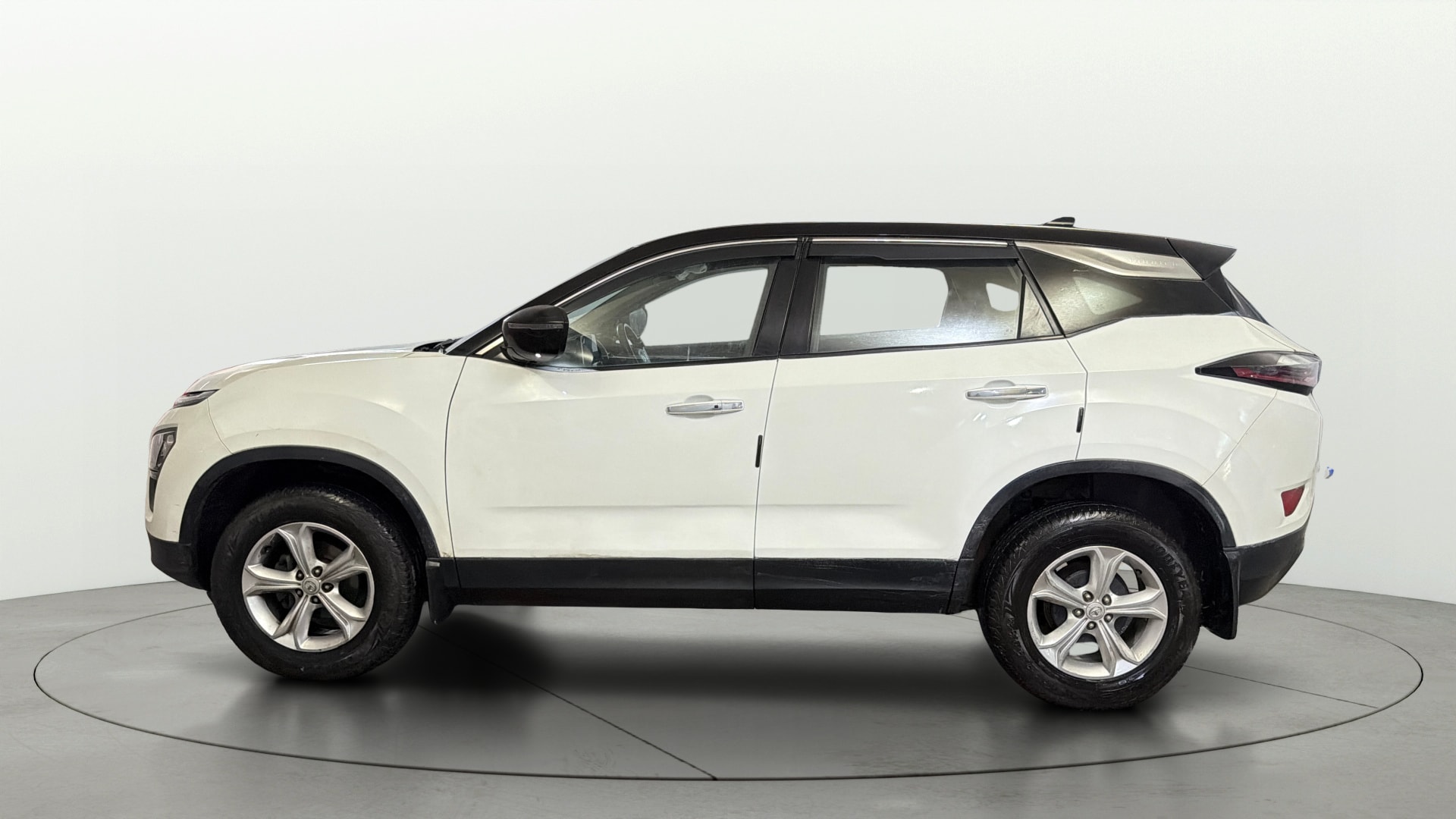 View 2019 Tata Harrier XE Image 6 Used 2019 Tata Harrier XE Image 6