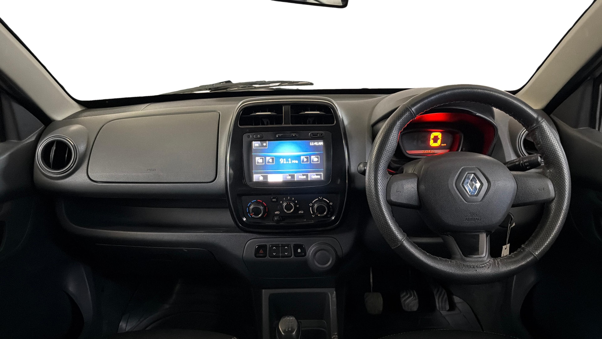 View 2016 Renault Kwid RXL 1.0 BS IV Image 15 Used 2016 Renault Kwid RXL 1.0 BS IV Image 15