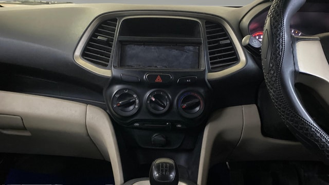 View Hyundai New Santro Image 17 Used Hyundai New Santro Image 17