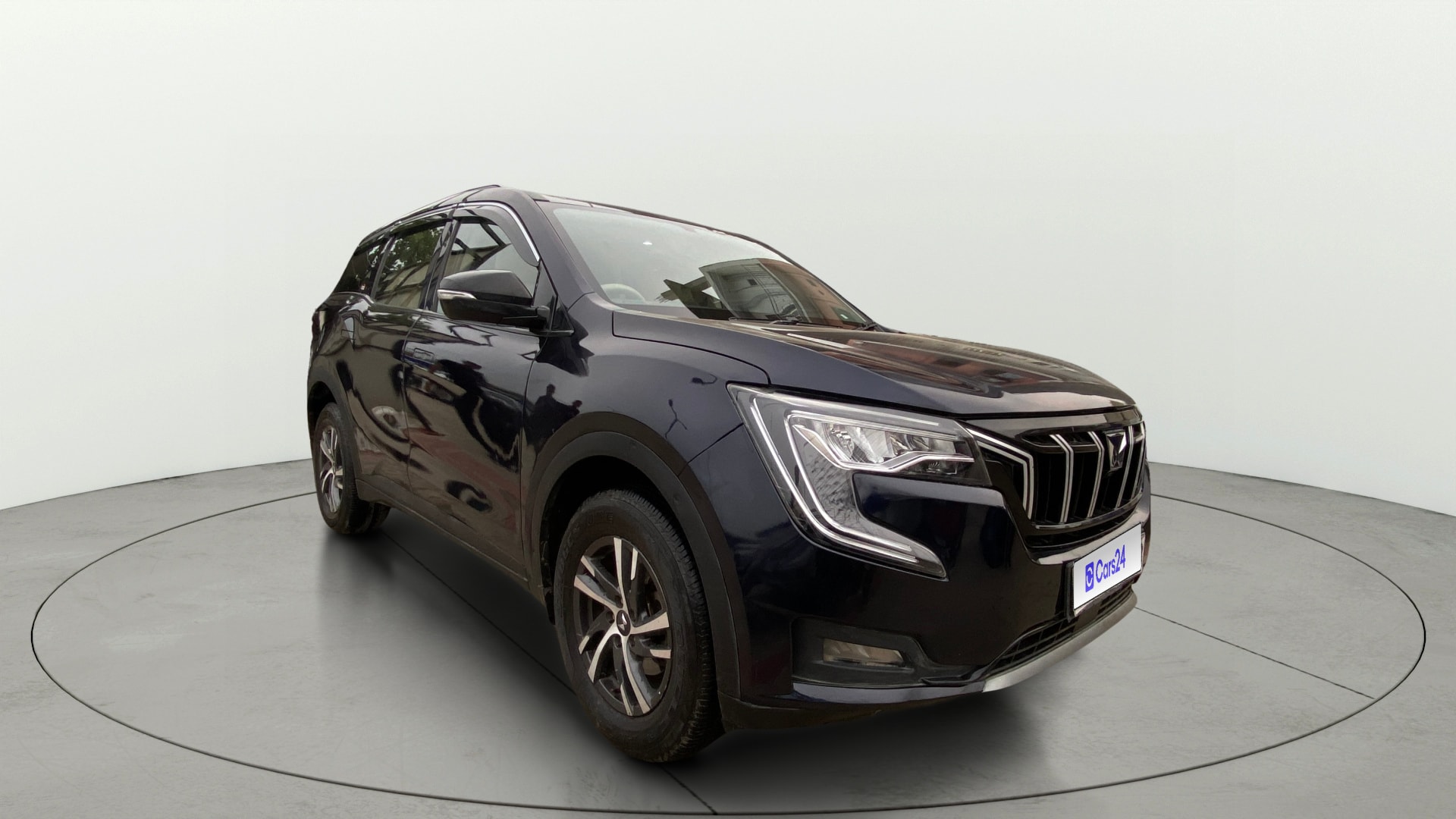 View 2022 Mahindra XUV700 MX Petrol 5 STR Image 37 Used 2022 Mahindra XUV700 MX Petrol 5 STR Image 37