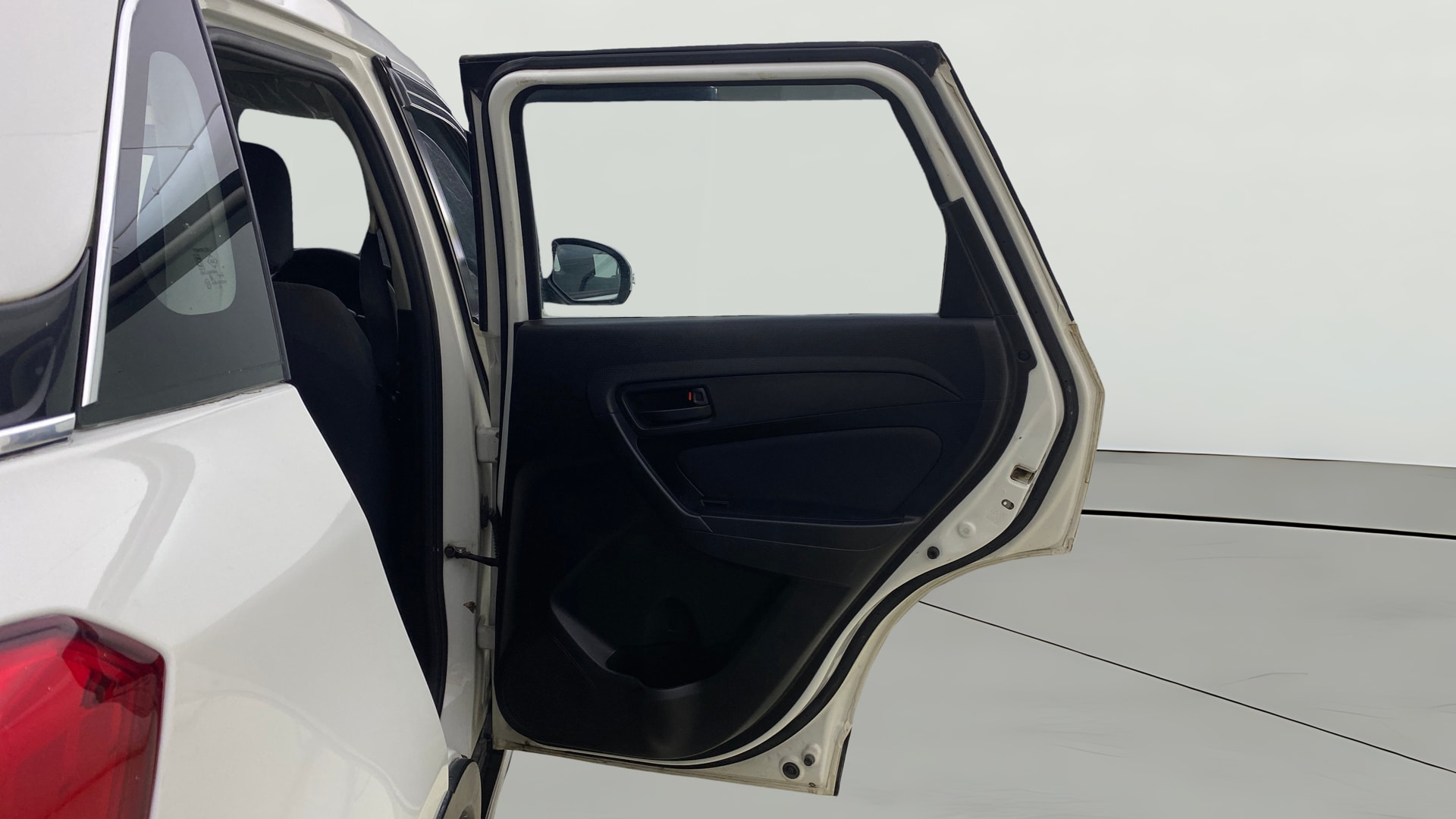 View 2022 Maruti Suzuki 1000 Base Variant Image 7 Used 2022 Maruti Suzuki 1000 Base Variant Image 7