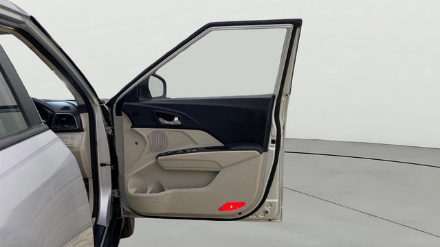 View Mahindra XUV300 Image 48 Used Mahindra XUV300 Image 48