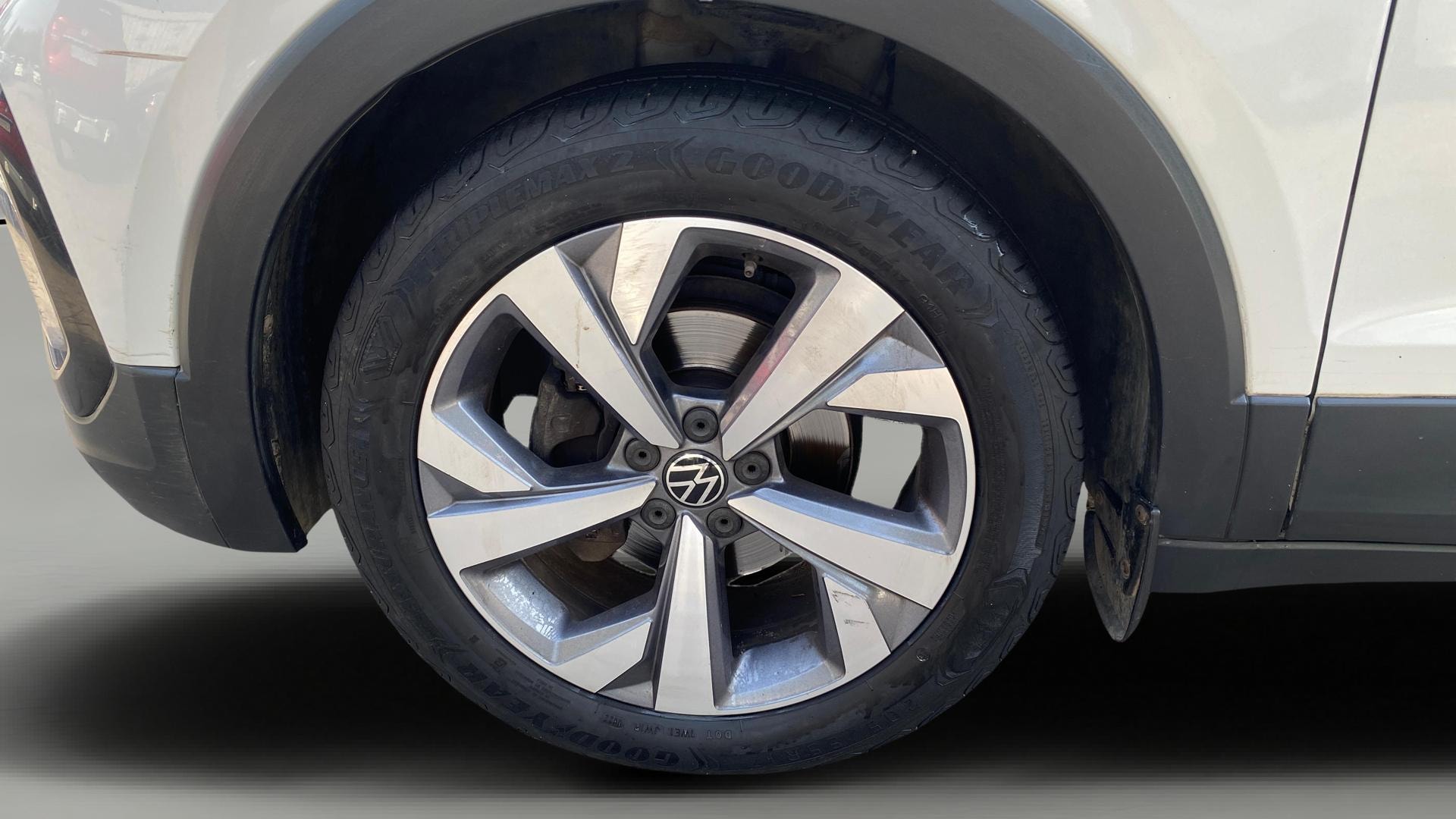 View 2022 Volkswagen Taigun 1.0 TSI Topline AT Image 37 Used 2022 Volkswagen Taigun 1.0 TSI Topline AT Image 37