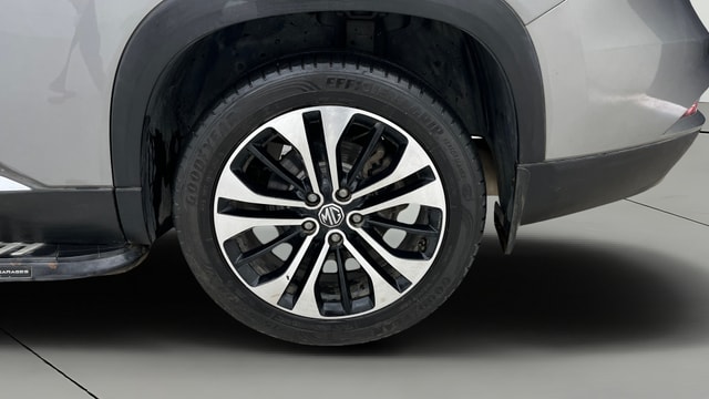 View MG Hector Plus Image 12 Used MG Hector Plus Image 12