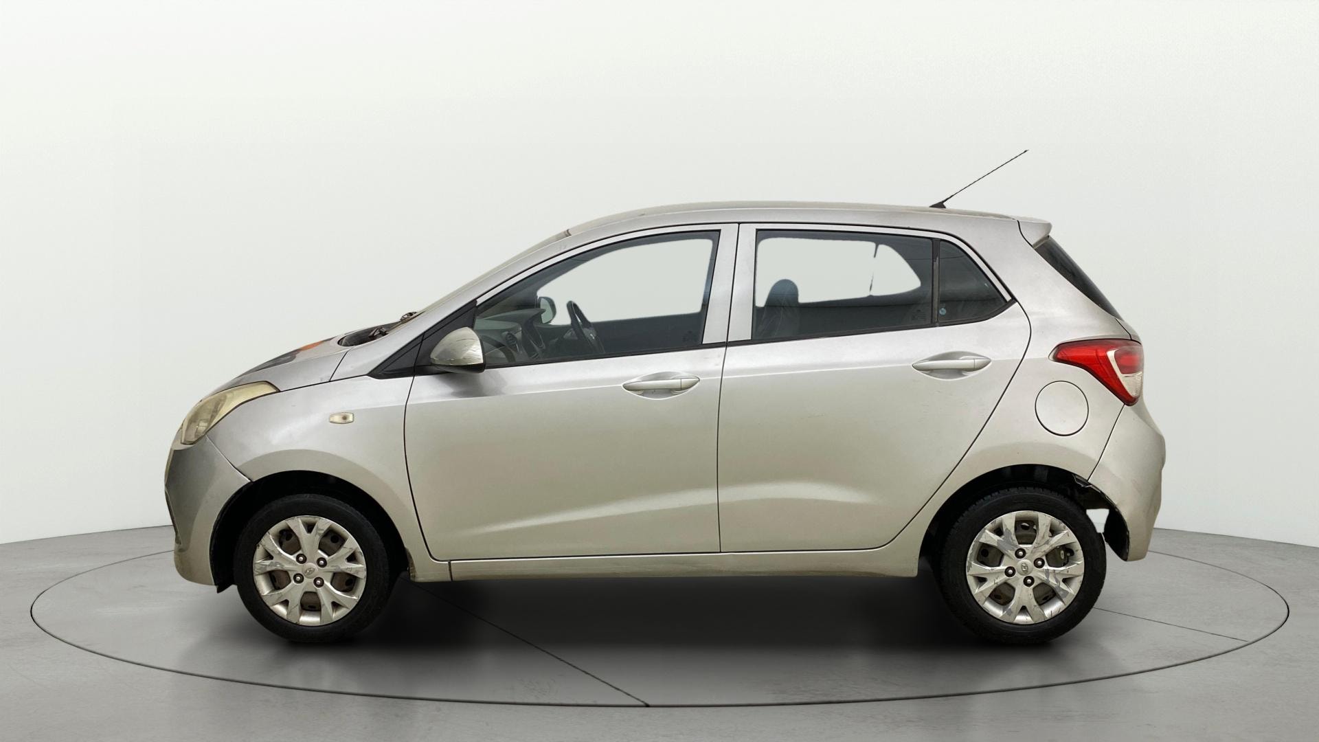 Used 2015 Hyundai Grand i10 Used 2015 Hyundai Grand i10
