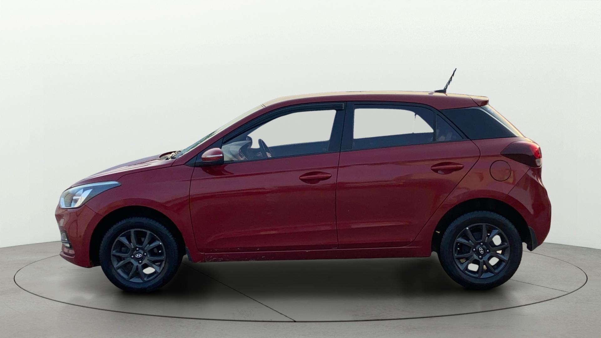 View 2018 Hyundai Elite i20 1.4 Asta Diesel Image 5 Used 2018 Hyundai Elite i20 1.4 Asta Diesel Image 5