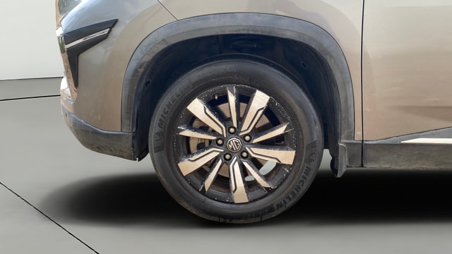 View MG Hector Image 36 Used MG Hector Image 36