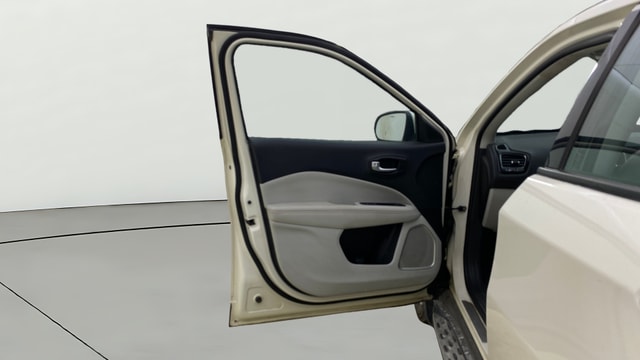 View Jeep Compass Image 31 Used Jeep Compass Image 31