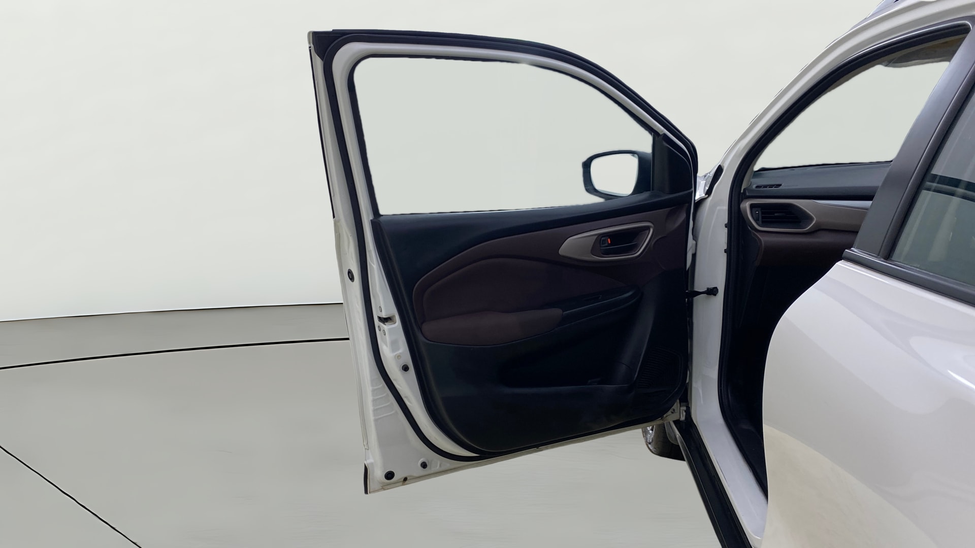 View 2024 Maruti Suzuki 1000 Base Variant Image 31 Used 2024 Maruti Suzuki 1000 Base Variant Image 31
