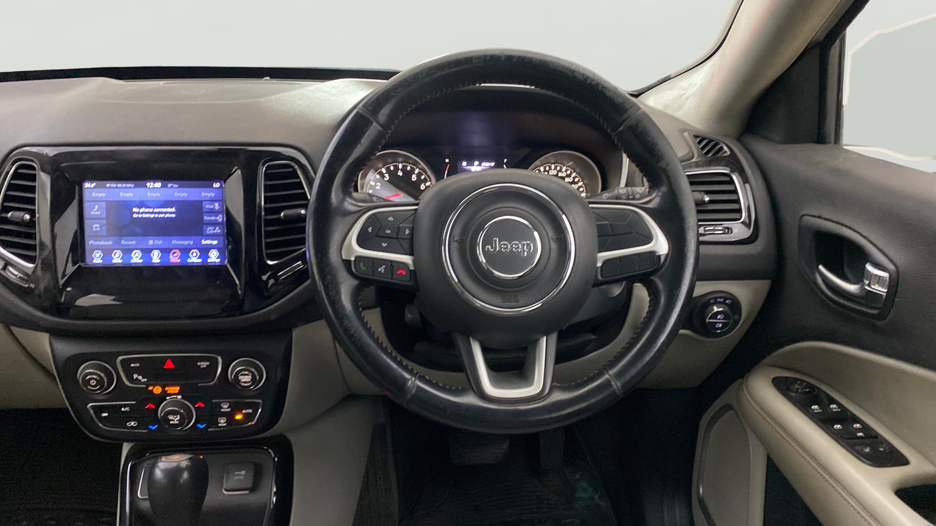 View 2019 Jeep Compass Limited 1.4 Multi AIR Petrol DDCT AT BS IV Image 20 Used 2019 Jeep Compass Limited 1.4 Multi AIR Petrol DDCT AT BS IV Image 20