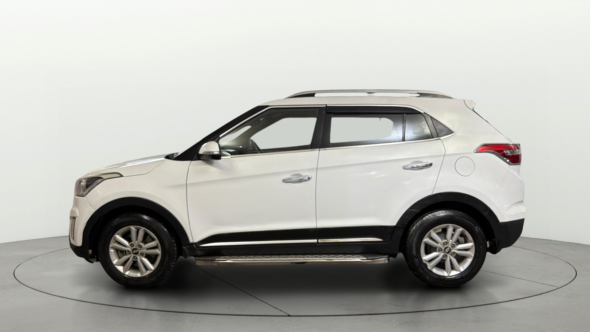 View 2016 Hyundai Creta 1.6 SX Plus Petrol Image 5 Used 2016 Hyundai Creta 1.6 SX Plus Petrol Image 5