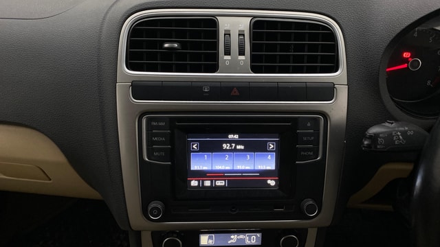 View Volkswagen Polo Image 17 Used Volkswagen Polo Image 17