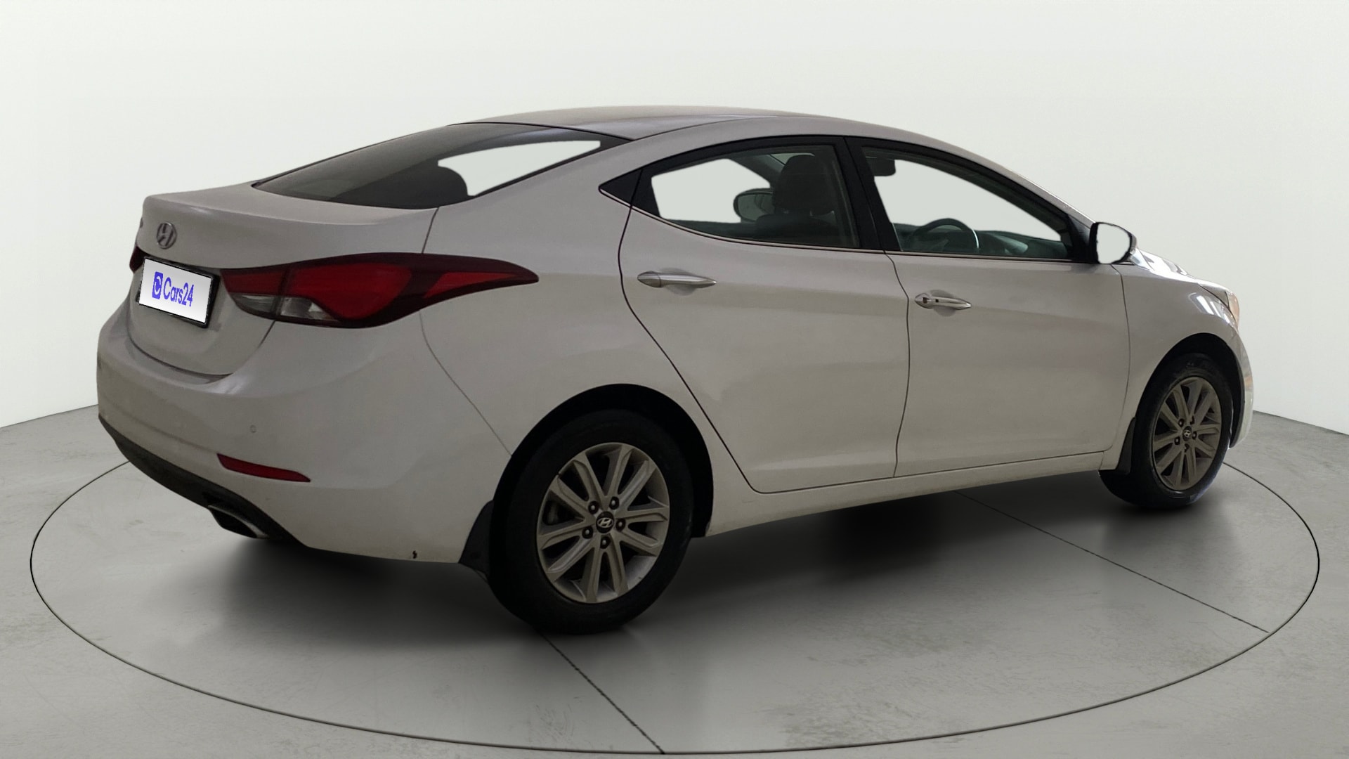 View 2017 Hyundai Elantra 1.6 CRDi S Image 44 Used 2017 Hyundai Elantra 1.6 CRDi S Image 44