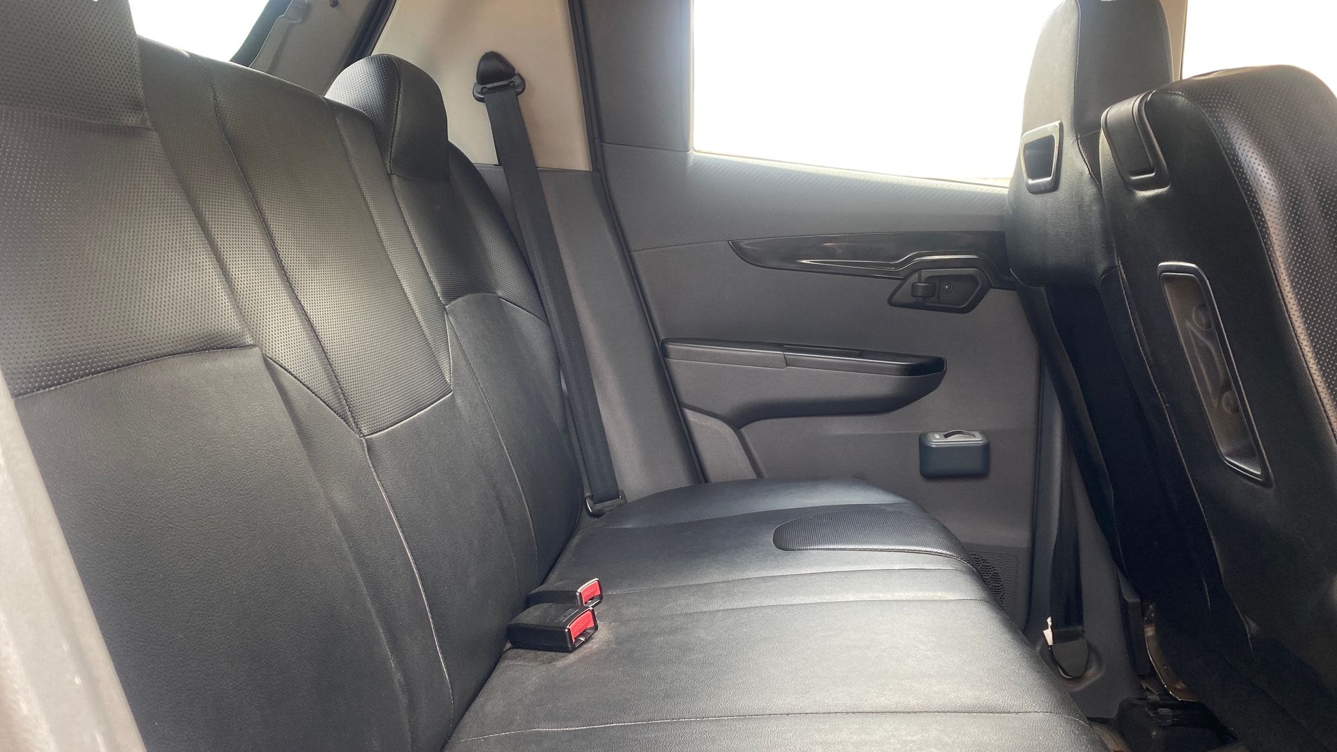 Used 2018 Mahindra KUV100 Used 2018 Mahindra KUV100