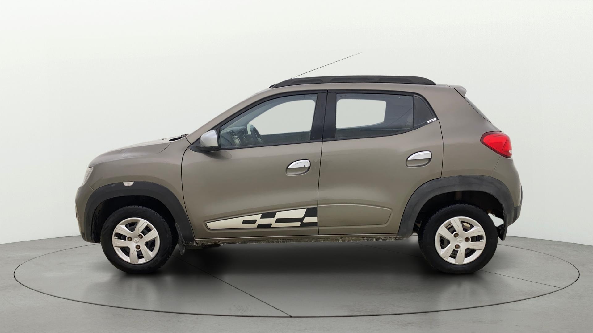 View 2016 Renault Kwid RXT 1.0 Image 5 Used 2016 Renault Kwid RXT 1.0 Image 5