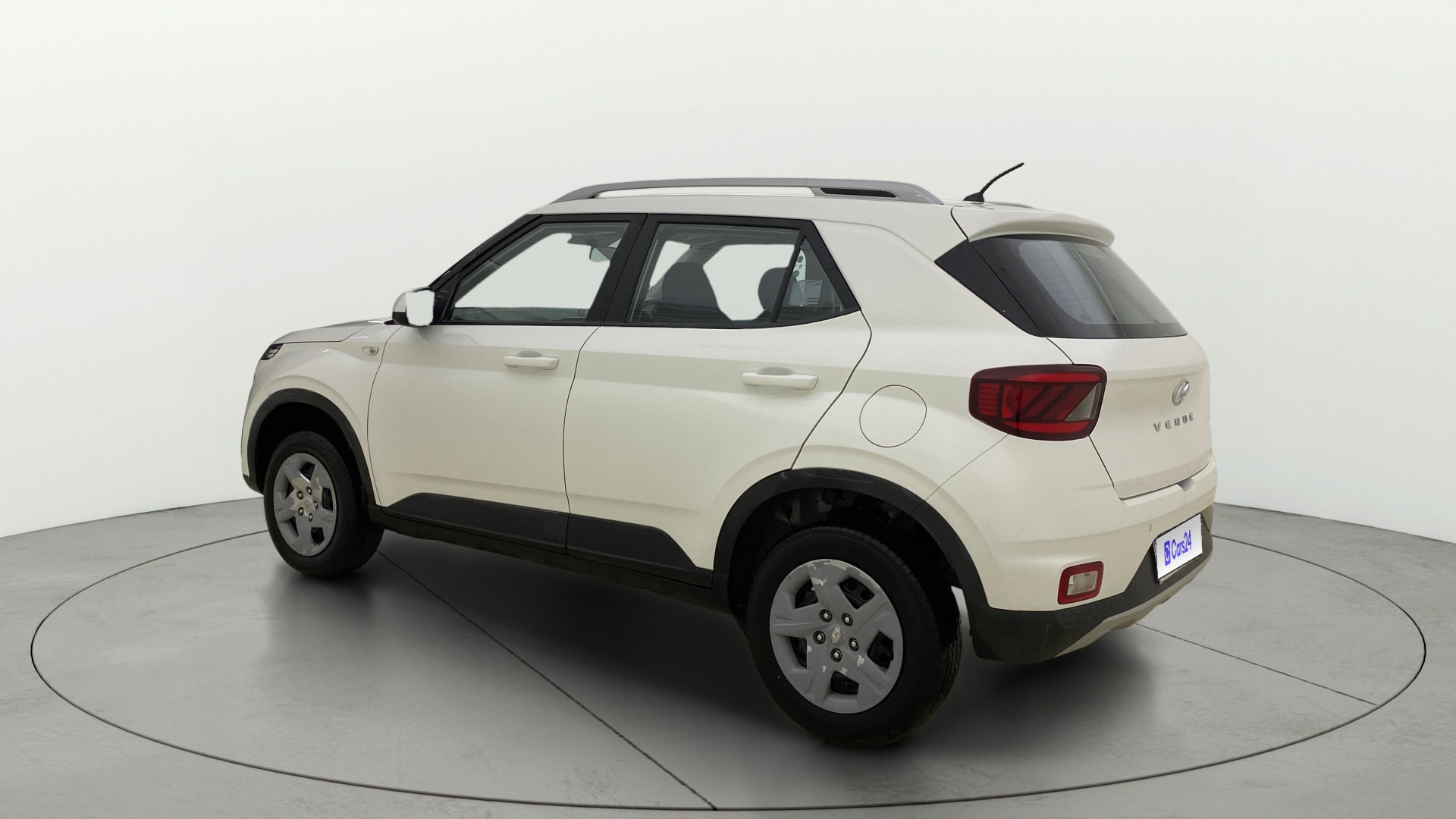 View 2022 Hyundai Venue S 1.2 Petrol Image 2 Used 2022 Hyundai Venue S 1.2 Petrol Image 2
