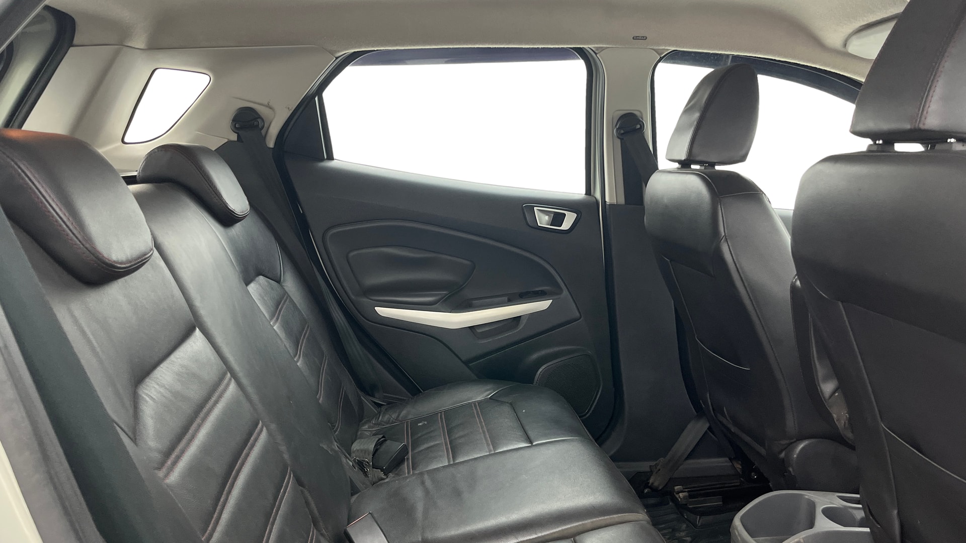 View 2015 Ford EcoSport 1.5 TDCi Diesel Ambiente BS IV Image 35 Used 2015 Ford EcoSport 1.5 TDCi Diesel Ambiente BS IV Image 35