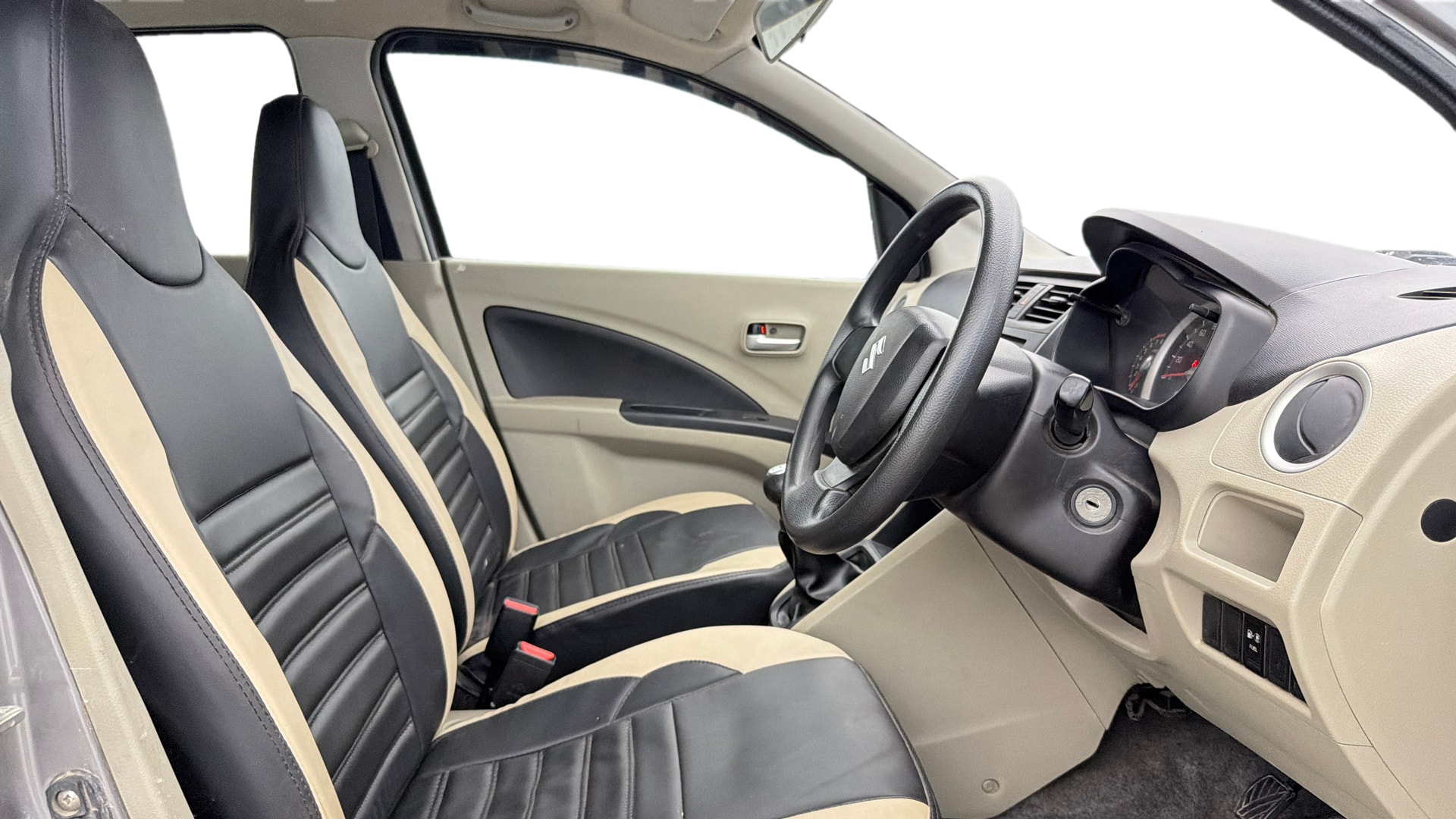 View 2014 Maruti Suzuki 1000 Base Variant Image 25 Used 2014 Maruti Suzuki 1000 Base Variant Image 25