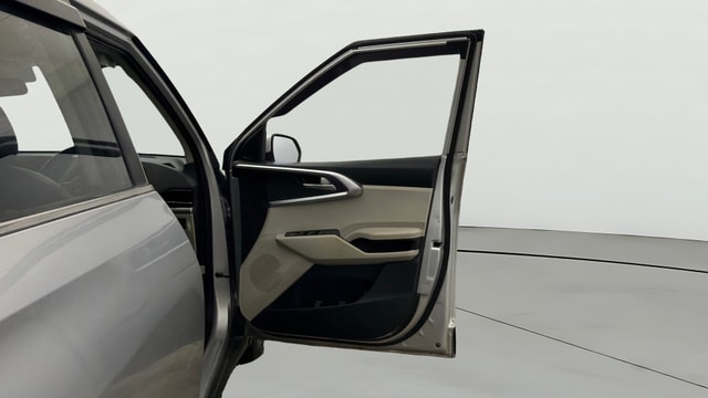 View Kia Carens Image 48 Used Kia Carens Image 48