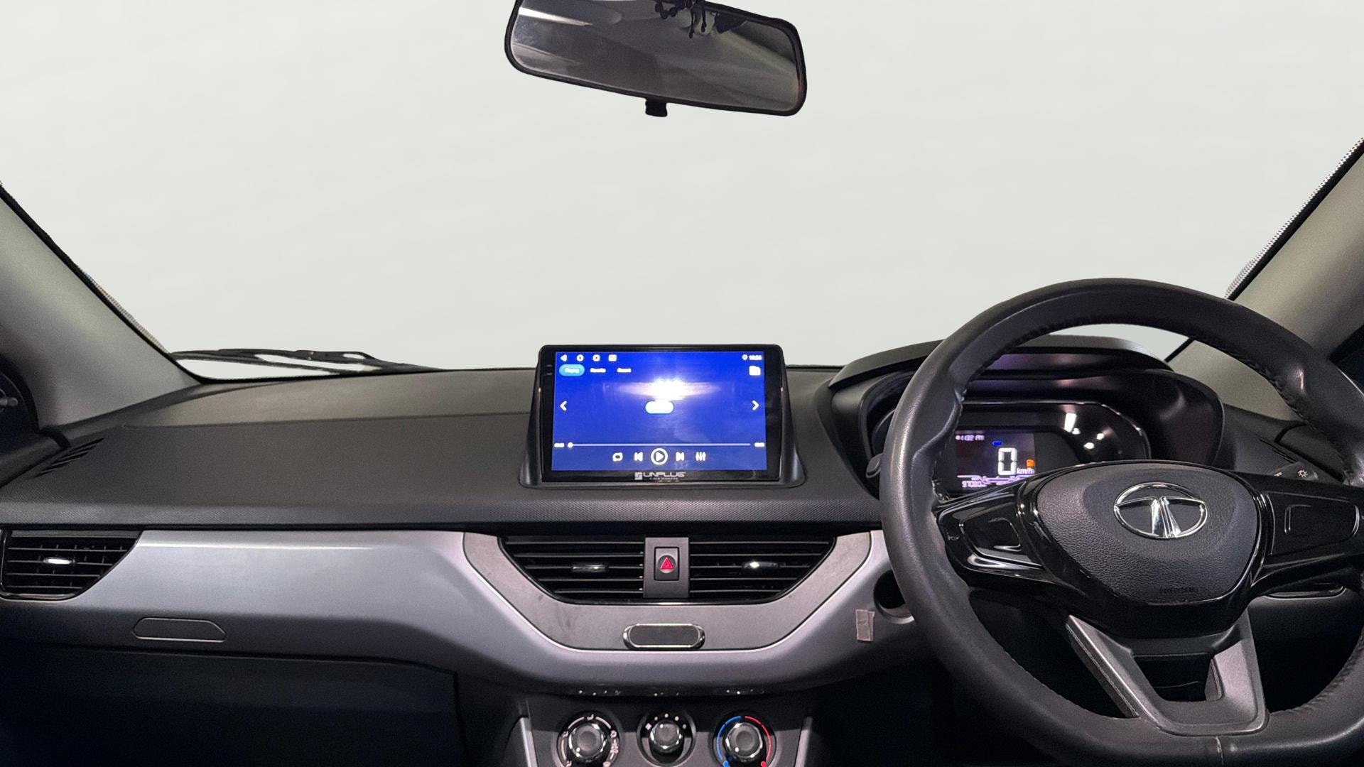 View 2021 Tata Nexon Revotron XE Image 17 Used 2021 Tata Nexon Revotron XE Image 17